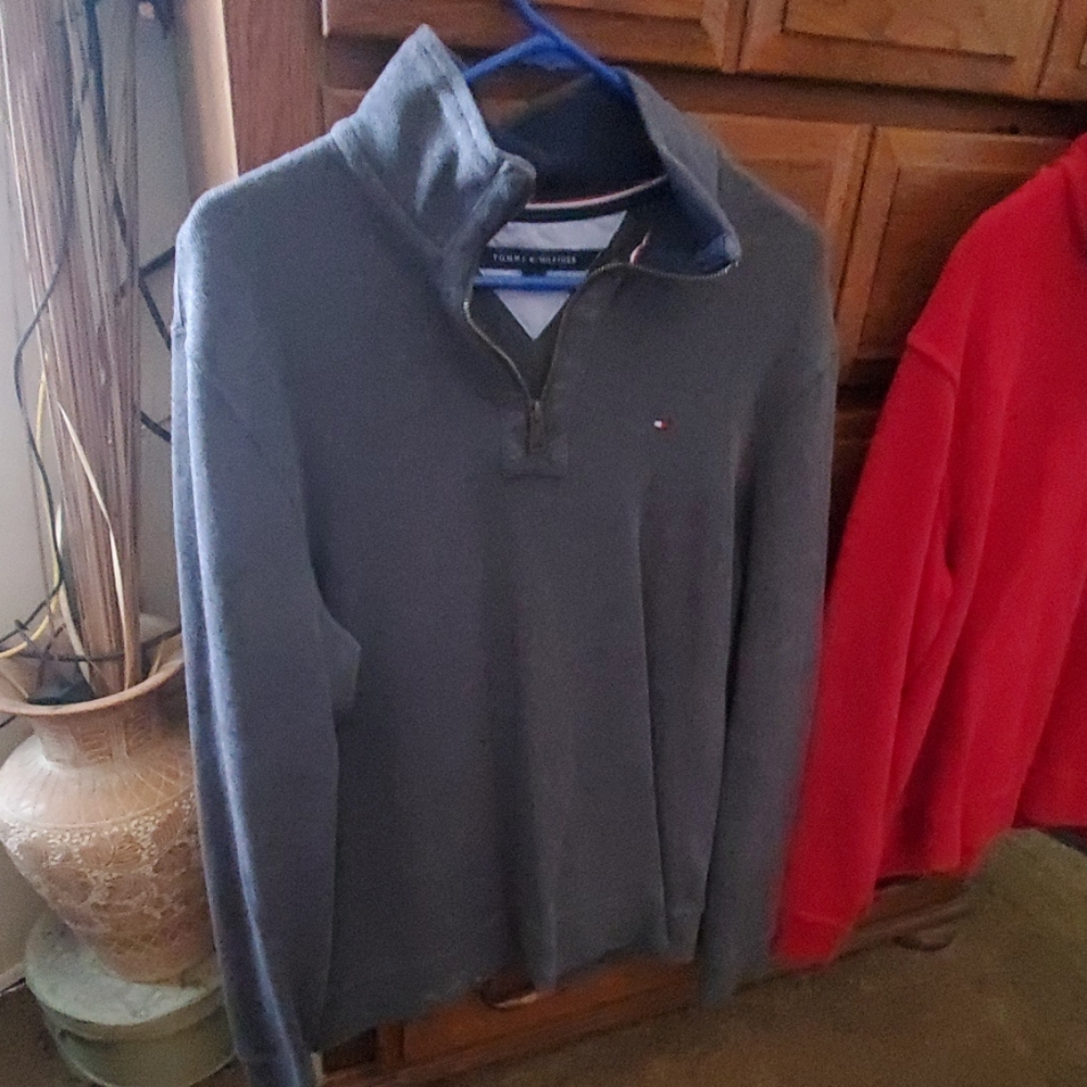 Tommy Hilfiger sweater